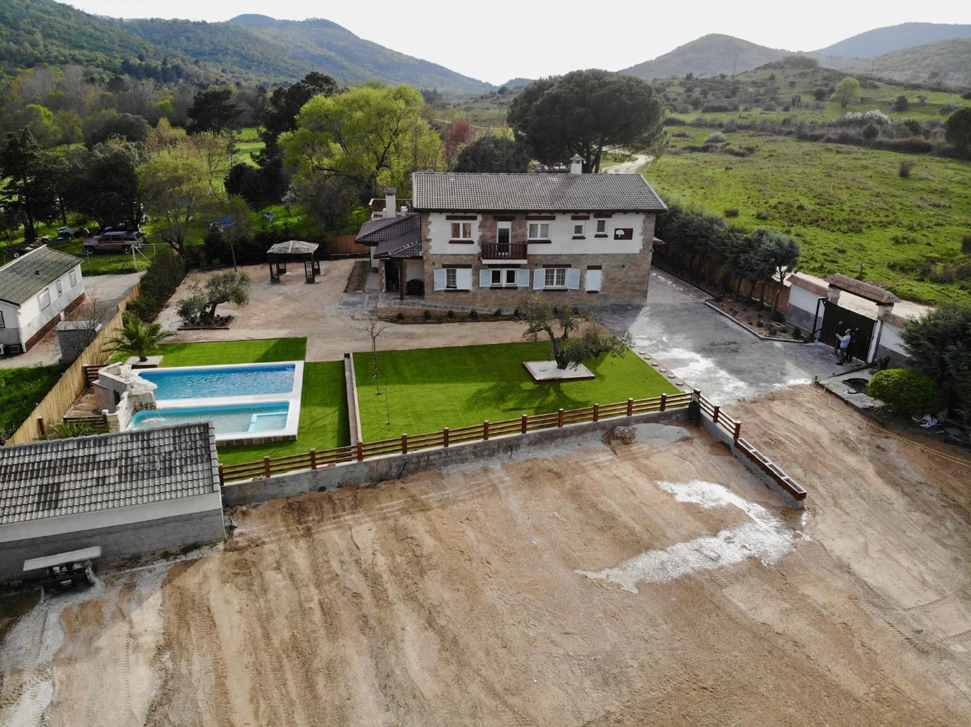 Finca Avellaneda Navahondilla Luaran gambar